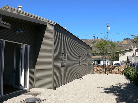 4th image of 655 N Olive St