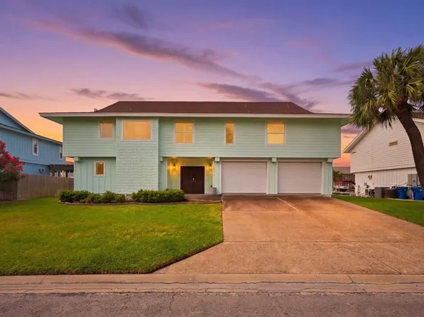 18 Bimini Dr, Rockport, TX 78382