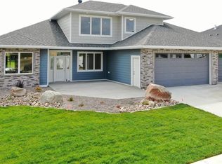 1017 Collective Ln, Bismarck, ND 58503