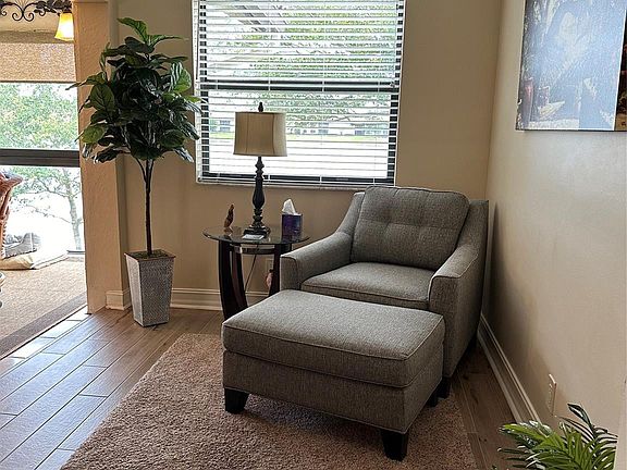 5th image of 908 Republic Court #908