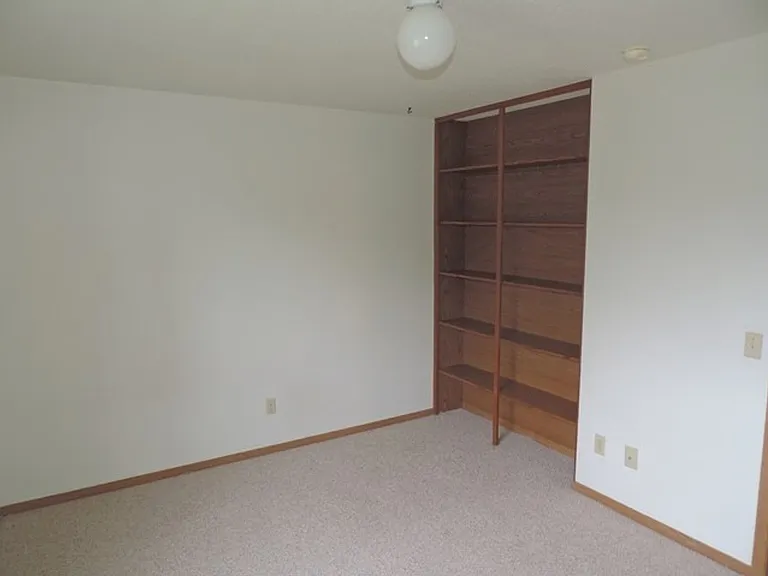 719 Westwinds Dr #2 — Photo 11