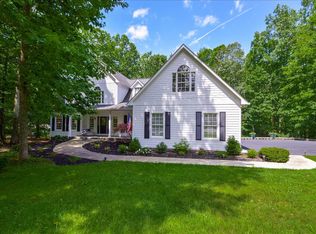300 Waverly Ln, Moneta, VA 24121