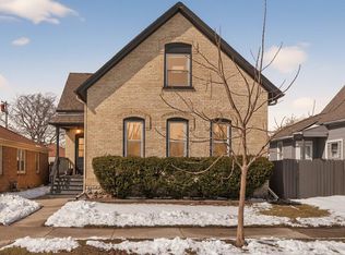 2220 Green St, Racine, WI 53402