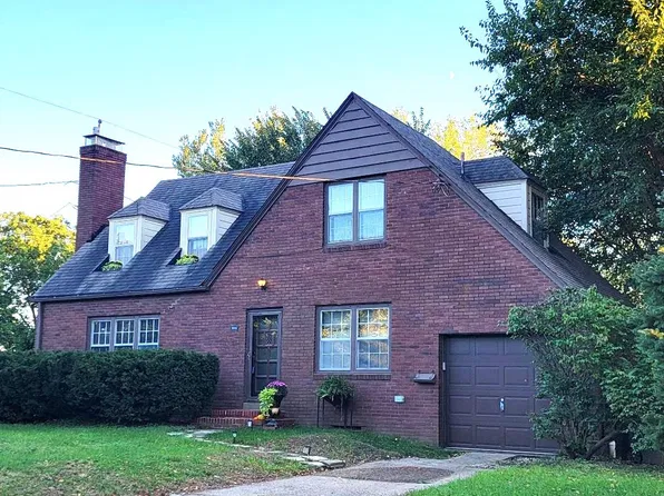 5802 Kingman Ave, Des Moines, IA 50311