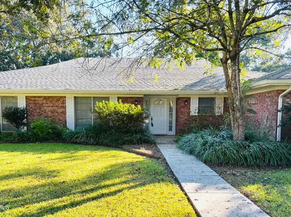 114 W Tampico St, New Iberia, LA 70563