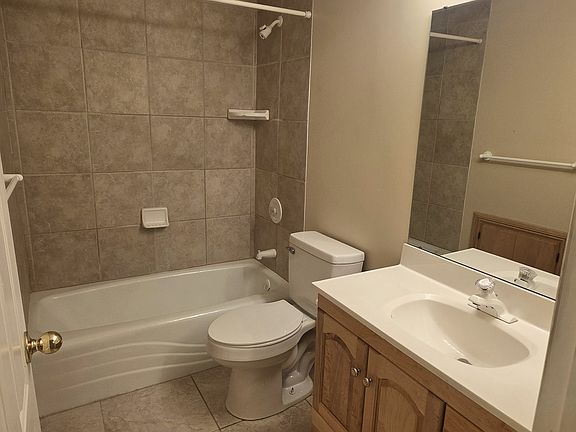 5th image of 13232 S Bear Hollow Dr #Basement