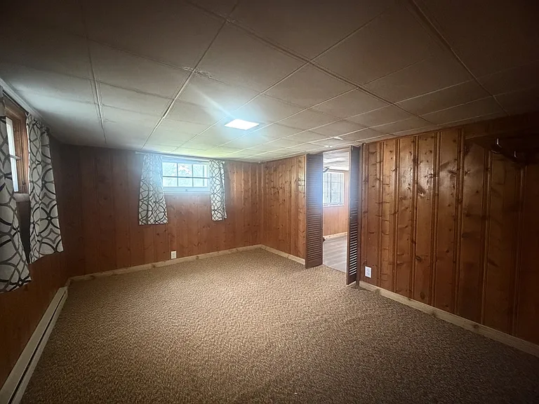 515 W Southside Blvd — Photo 29