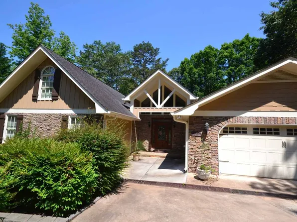 163 Lakeshore Dr, Lavonia, GA 30553