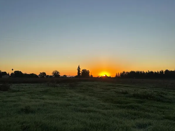 21428 N Dutchess Ln, Acampo, CA 95220