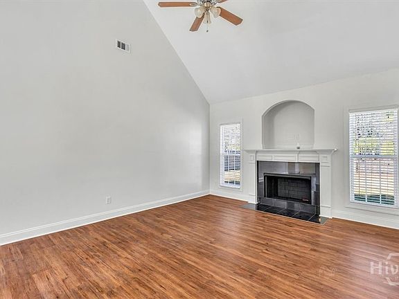 5th image of 1044 Woodland Drive