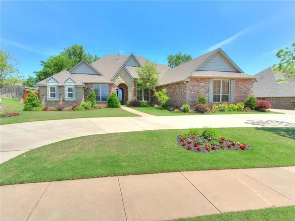 1819 Thornbrooke Blvd, Edmond, OK 73013