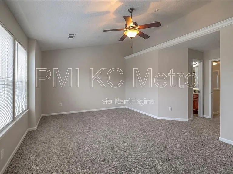8921 Inkster St — Photo 29