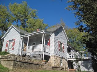 1604 Bird St, Hannibal, MO 63401