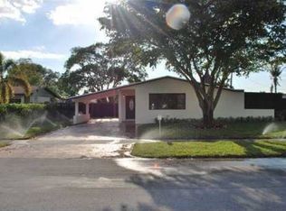 320 N 65th Ter, Hollywood, FL 33024