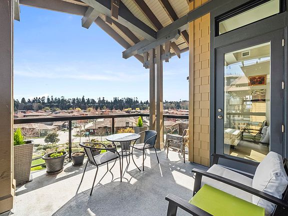 2nd image of 4977 Springs Blvd #415