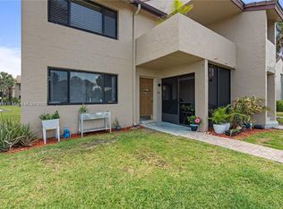 1145 N Shannon Ave APT 39, Indialantic, FL 32903