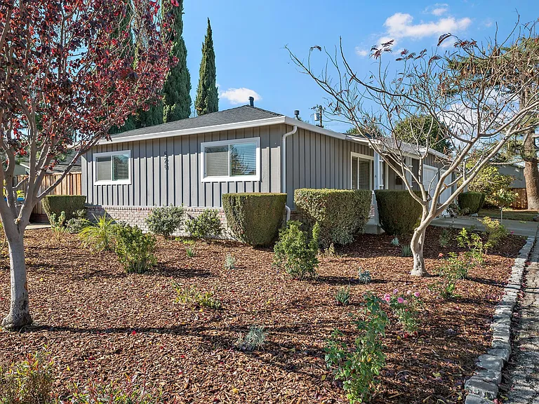 520 Piazza Dr #B — Photo 17