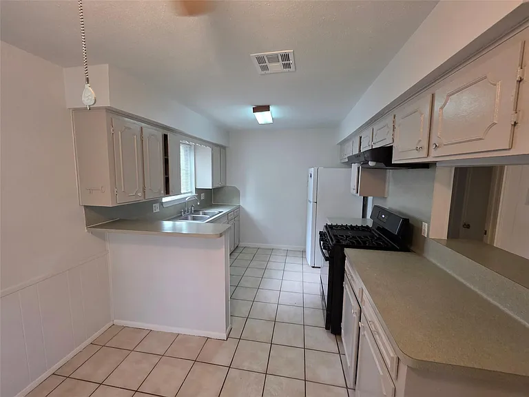 3414 Bristlecone Trl — Photo 9