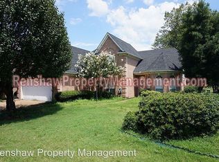 4018 N Bordeaux Creek Cv, Memphis, TN 38125