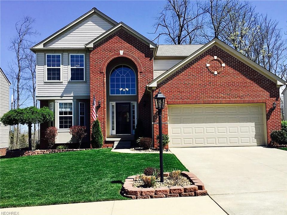 1st image of 559 Cornell Dr