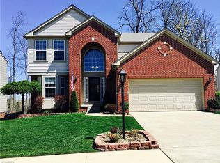 559 Cornell Dr, Broadview Heights, OH 44147