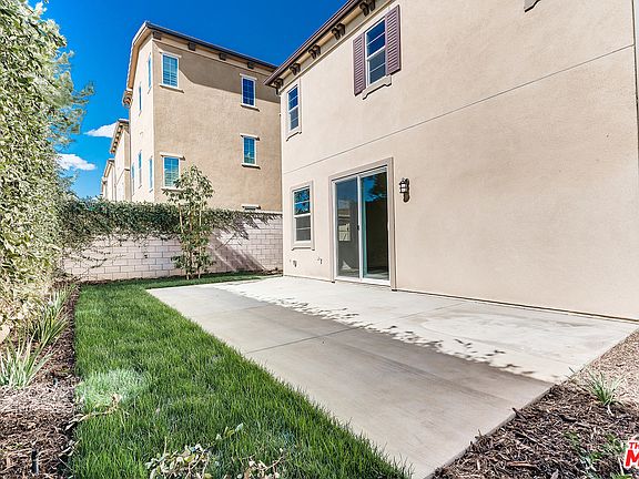 4th image of 10585 Fuschia Cir