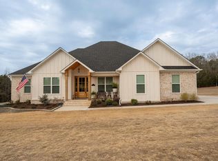 1 Avrey Ln, Greenbrier, AR 72058