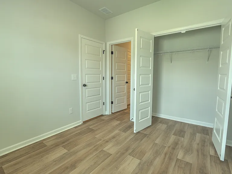 211 River Birch Ln — Photo 30