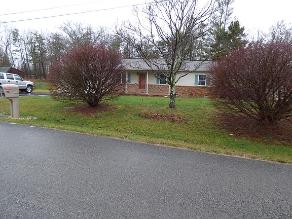 2nd image of 224 Open Meadow Ln