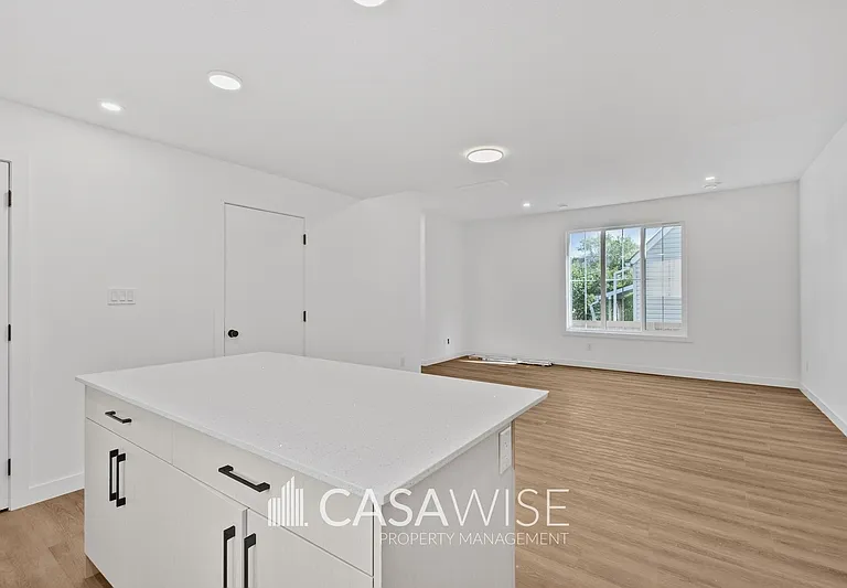 11323 106th St NW #2 — Photo 5