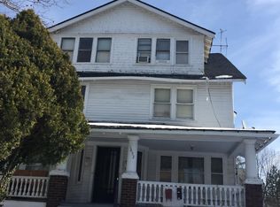 1651 Glenmont Rd, Cleveland Heights, OH 44118