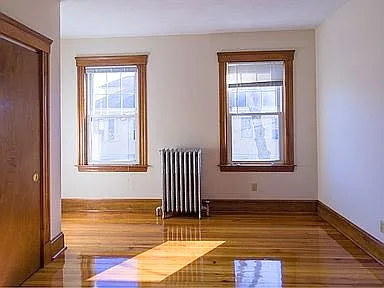 25 Wellington St #2 — Photo 14