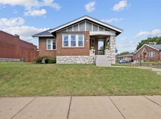 7003 S Grand Ave, Saint Louis, MO
