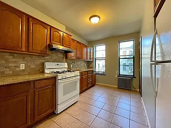 Rented by Realty One Group Dynasty