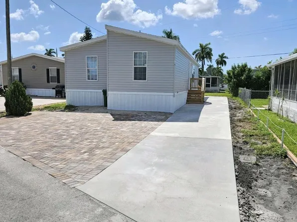 8650 SW 18th Court, Davie, FL 33324