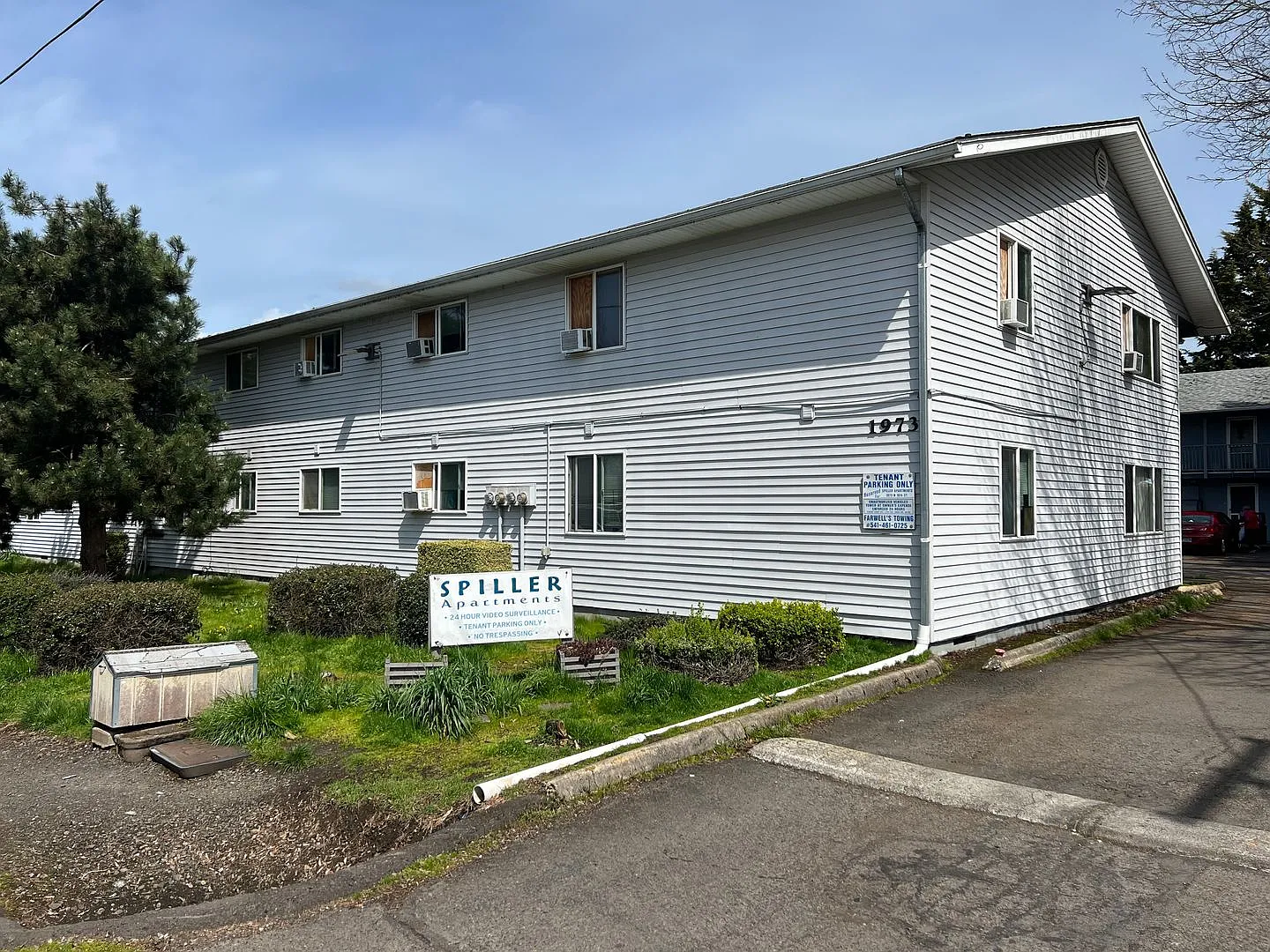 Spiller Apartments — Photo 1