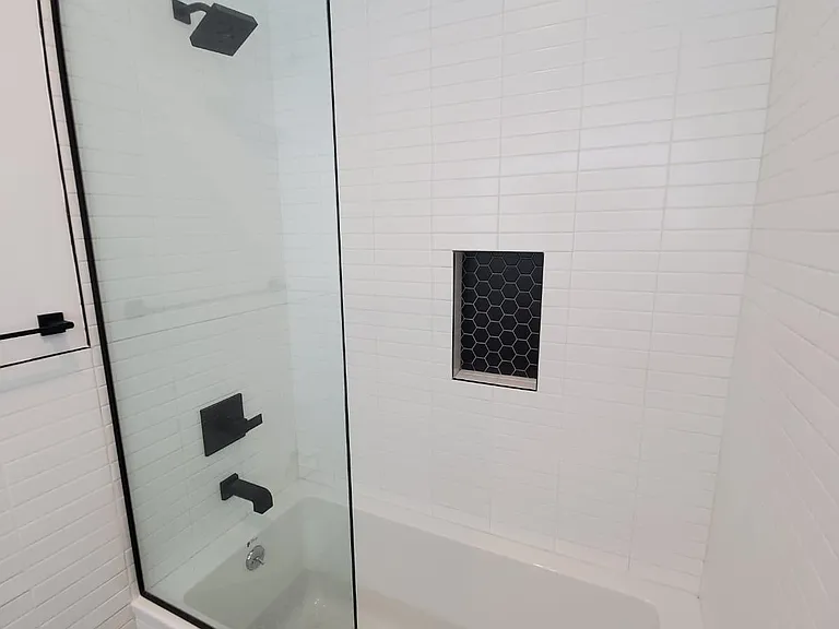 1271 Willoughby Ave #1R — Photo 6