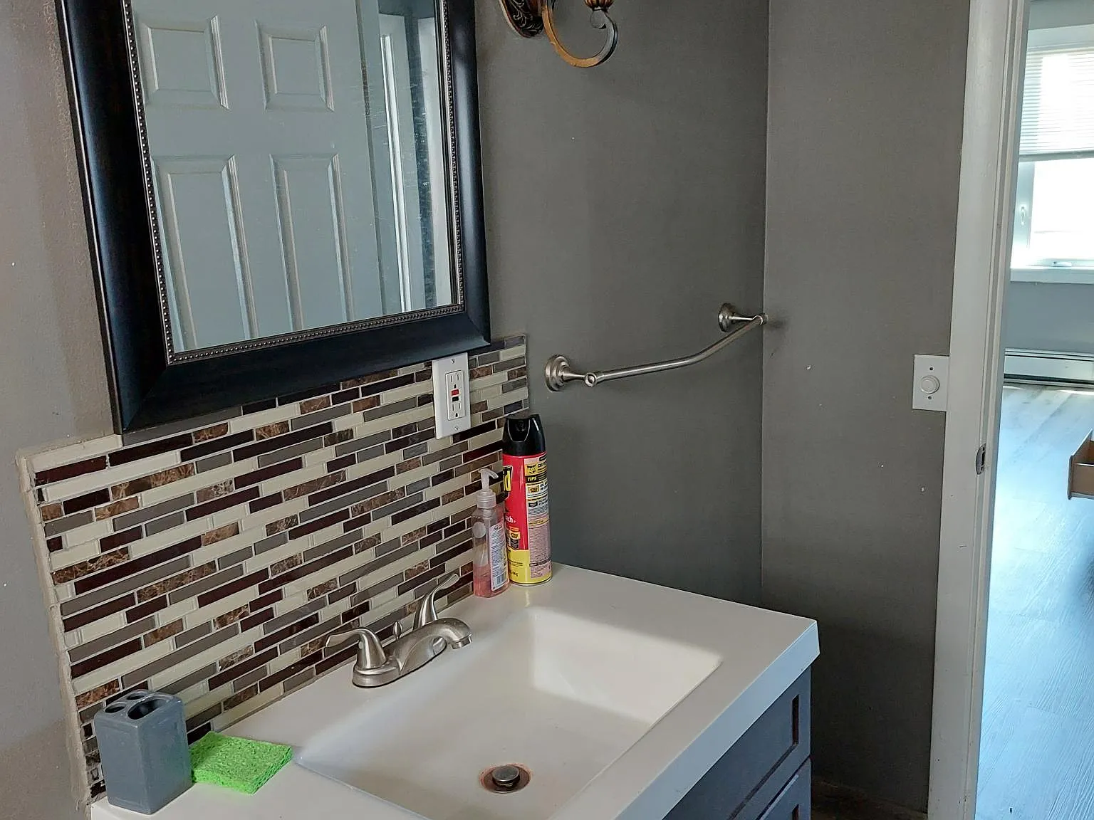 2 bed, 725 sqft, $1,850 — Photo 3