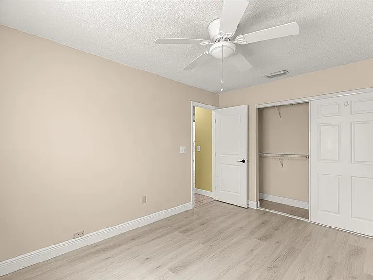8470 SW 107th Pl — Photo 27