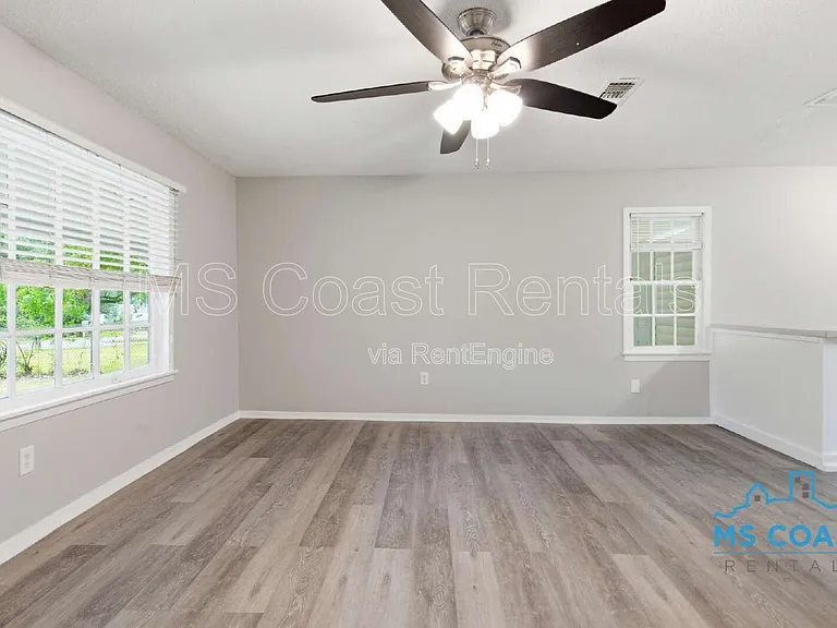 12237 Vada Dr — Photo 3