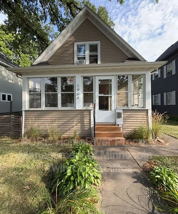 1904 3rd Ave N