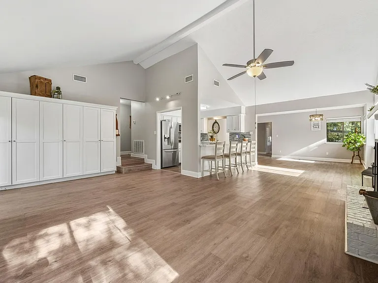 141 White Oak Cir — Photo 13