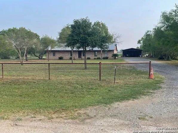 705 Deer Trail Dr