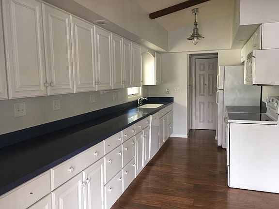 5th image of 8990 Loveless Dr NE