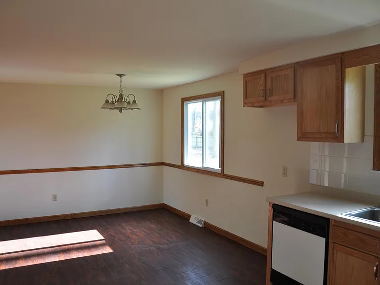 6077 New Taylor Rd #RIGHT SIDE — Photo 3