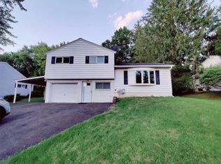 813 Country Club Rd, Vestal, NY 13850