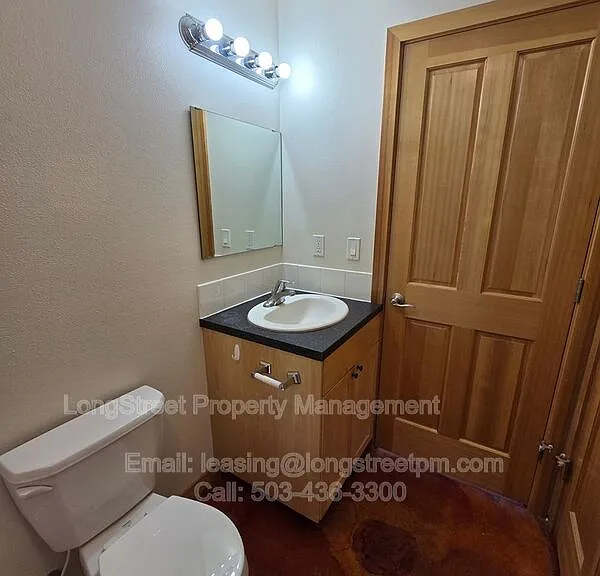 132 SW Avery Ave #103 — Photo 4