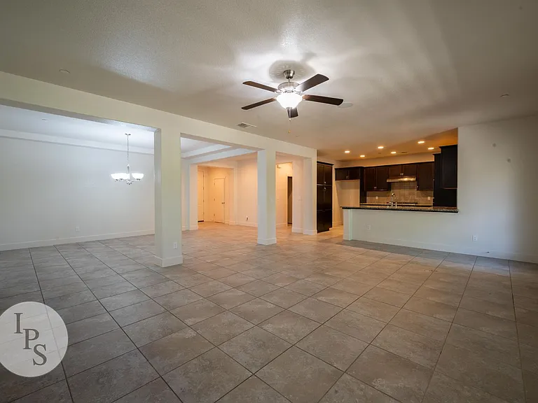 3245 Lexington Ave — Photo 5
