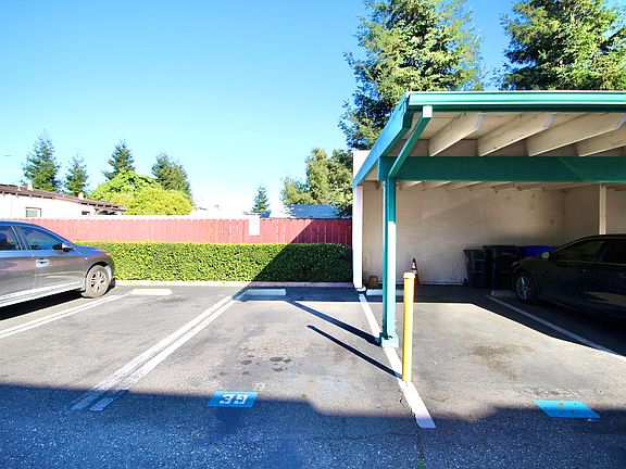 2nd image of 16739 Tiger Ln