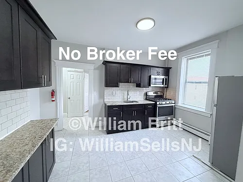 6302 Polk St Photo 1